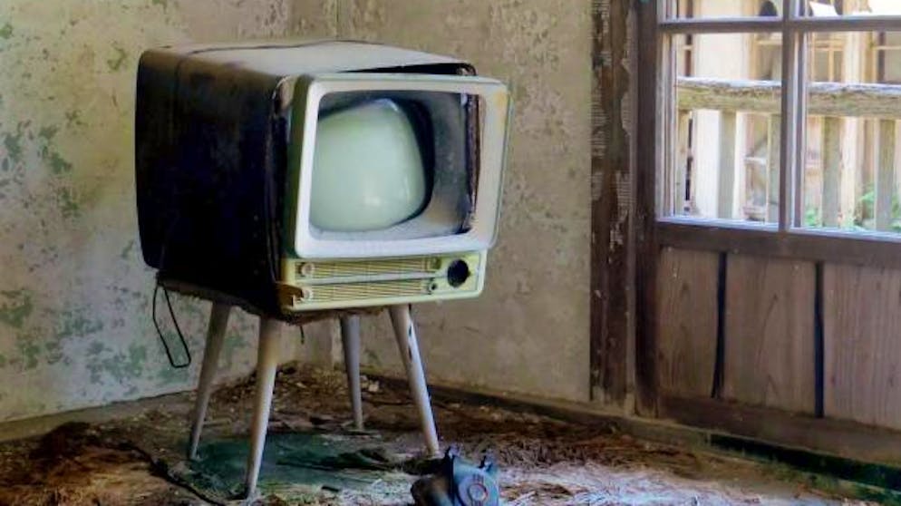 Beeindruckende Ruinen – der Trend um Lost Places. Innerhalb von drei Monaten mussten die Bewohner die Insel verlassen. Viele Gegenstände sind dort geblieben.