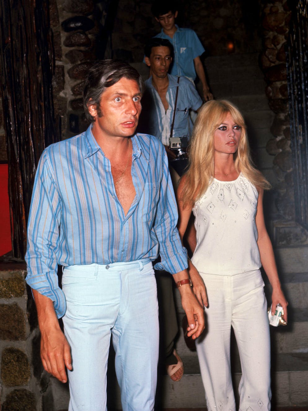 Ihre letzten Memoiren: Was wird von Brigitte Bardot bleiben?. Die Schauspielerin Brigitte Bardot und ihr damaliger Mann Gunter Sachs, aufgenommen im August 1966. Zwar rümpfte die politisierte Generation von 1968 die Nase über die Unterhaltungsindustrie, deren Stars wurden trotzdem gefeiert. Zu den meistumschwärmten Filmschauspielerinnen gehörte Brigitte Bardot.