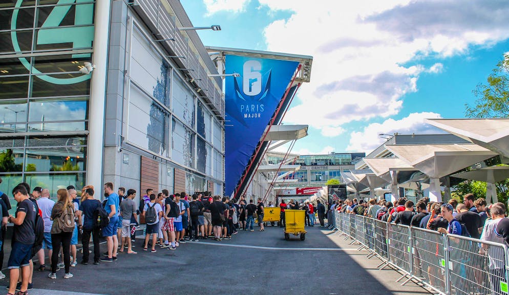 Volles Haus: Mehr als 2000 Rainbow Six Siege-Fans aus aller Welt kamen zum Six Major-Turnier in Paris. 