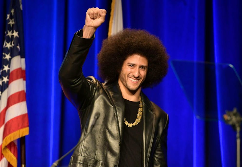 L'ex-quarterback des San Francisco 49ers, Colin Kaepernick, le 3 décembre 2017 à Beverly Hills en Californie
