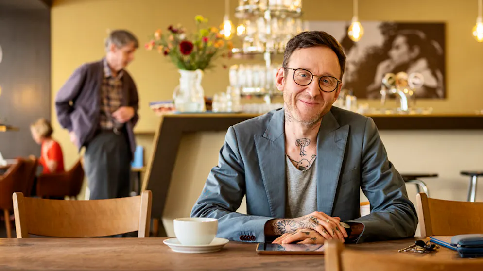 Thomas Meyer über seine Verlobung: «Ich fände es bizarr, wenn die Frau den Mann fragen würde. Die Verlobung ist ein konservatives Ritual. Würde es modernisiert, wäre es nicht mehr, was es einmal war.»