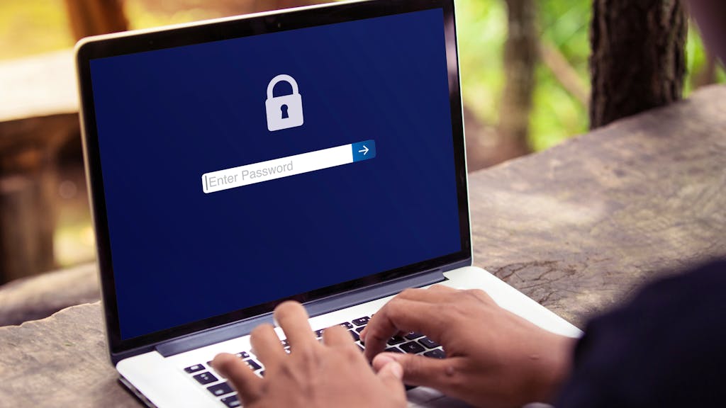 Nur ein Klick. So schützen Sie Ihre Online-Konten ganz einfach vor Hackern
