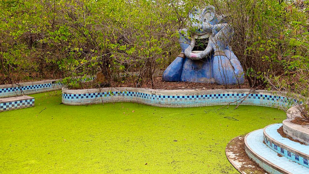 «Castle Mall». Das verlassene Spassbad und seine Hausgeister