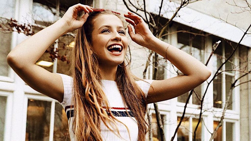 «Bötschi questionne». Zoë Pastelle, influenceuse: «Qui est Lara Gut-Behrami?»