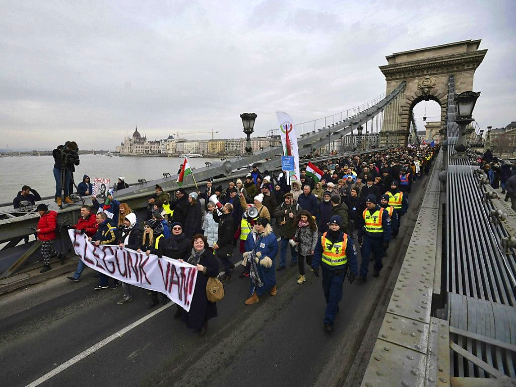 Ungarn. Proteste Gegen Missstände.