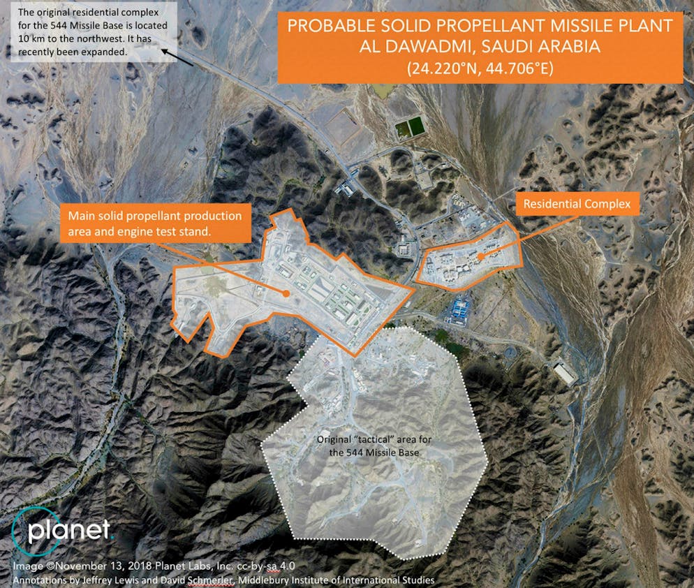 Diese Bilder sind bereits im November aufgetaucht. In dieser Militärbasis in Saudi-Arabien sollen ballistische Raketen hergestellt werden.