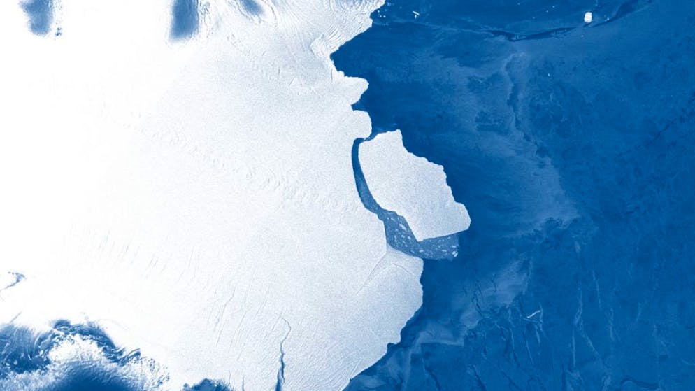 Ein Eisberg mit einer Fläche von rund 1600 Quadratkilometern ist vom Amery-Schelfeis in der Antarktis abgebrochen.