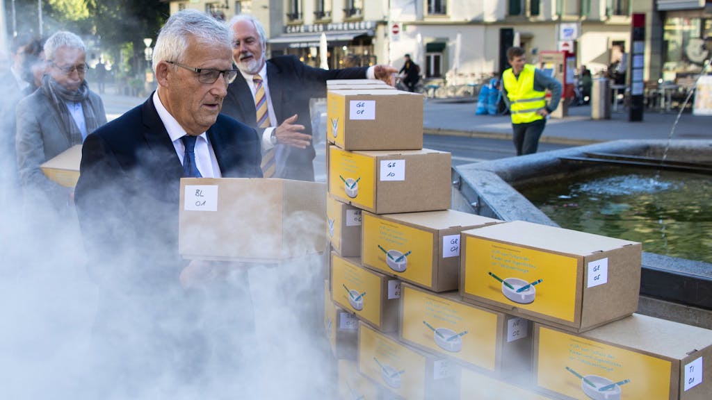 Initiative zustande gekommen. Die Schweiz stimmt bald über ein Werbeverbot für Tabak ab