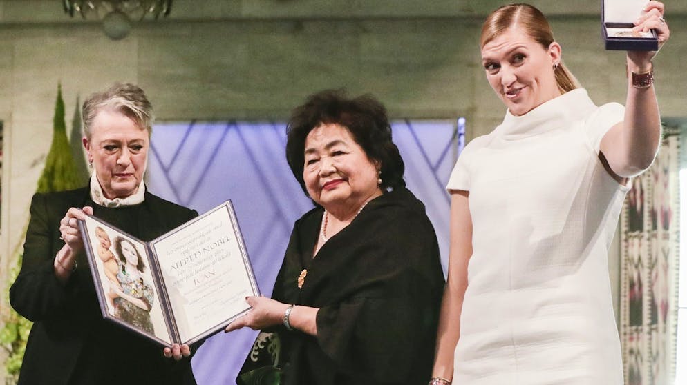 Friedensnobelpreisträger. 2017: Die «Internationale Kampagne zur Abschaffung von Atomwaffen (ICAN» (gegründet 2007, Sitz Genf, Schweiz) «für ihre Arbeit, Aufmerksamkeit auf die katastrophalen humanitären Konsequenzen von Atomwaffen zu lenken und für ihre bahnbrechenden Bemühungen, ein vertragliches Verbot solcher Waffen zu erreichen».