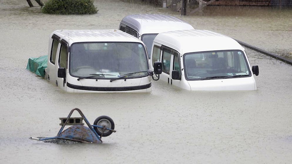 Todesopfer durch starken Taifun in Japan. In der Küstenstadt Ise im Zentrum Japans standen die Strassen unter Wasser.