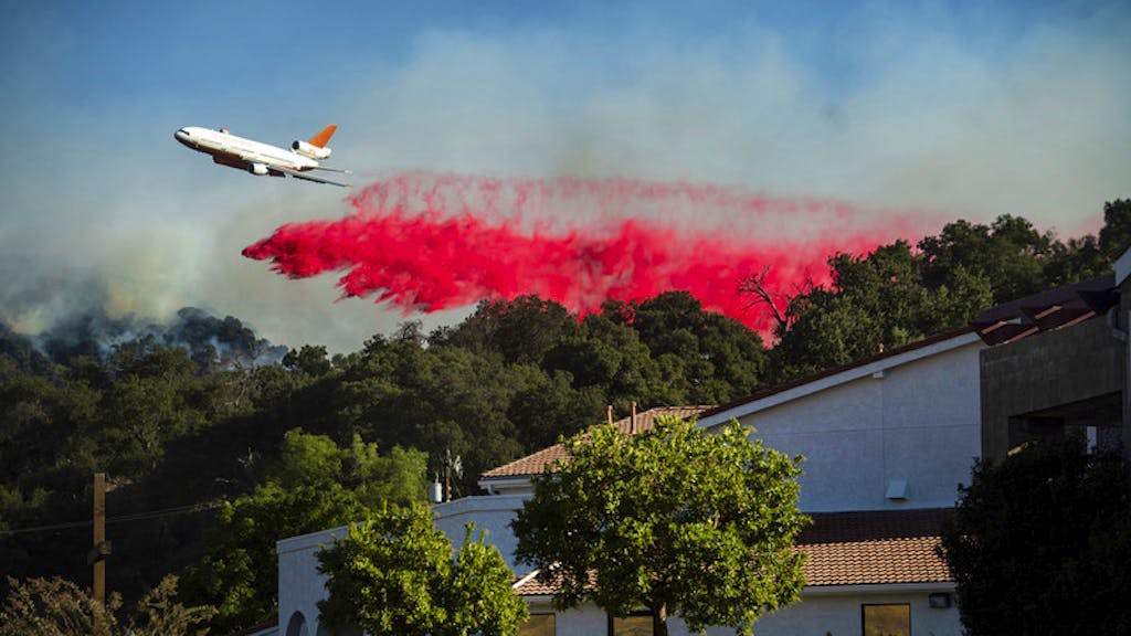 Kalifornien. Waldbrände treiben 100'000 Menschen in die Flucht