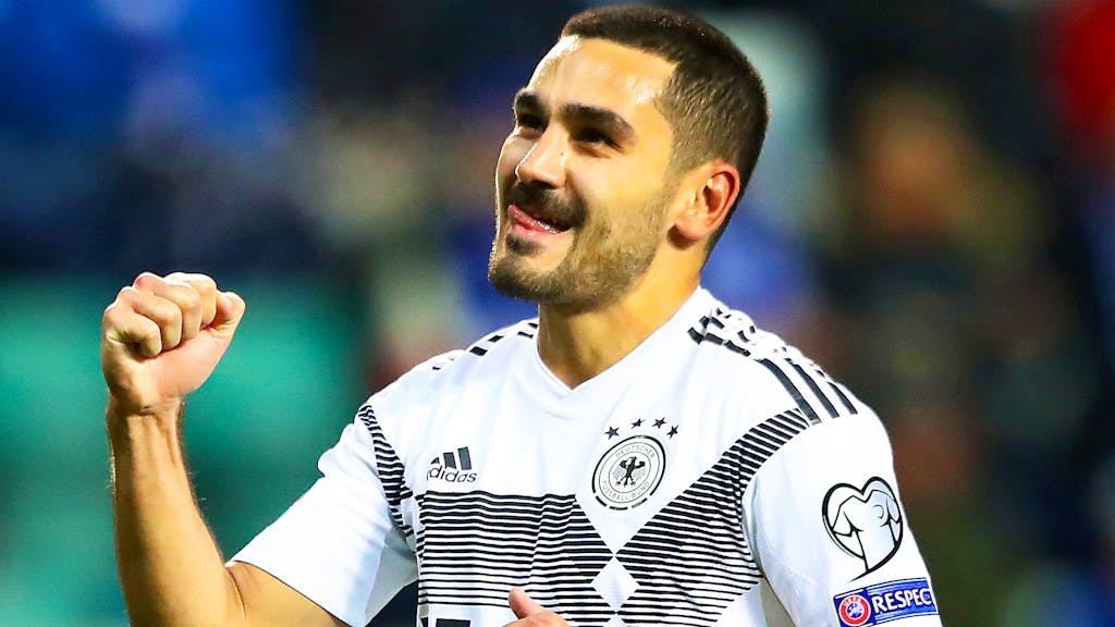 EM-Qualifikation. Deutschland siegt in Unterzahl – Russland und Polen lösen EM-Ticket