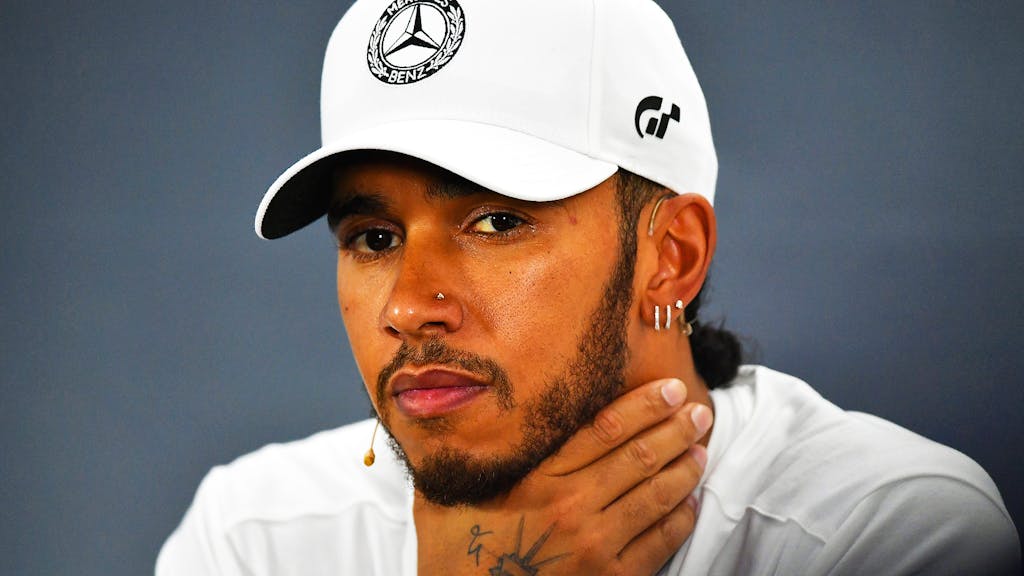 Formel 1. Hamilton prangert Umweltsünden an – doch ist er selber ein Vorbild?