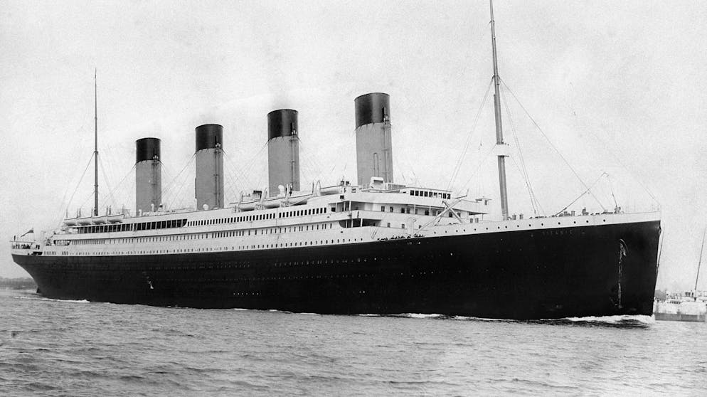 Verfilmungen echter Katastrophen. Die grösste Katastrophe der Seefahrt ist bis heute der Untergang der RMS Titanic im Jahr 1912. Auf dem damals grössten Passagierschiff der Welt kamen 1514 Menschen ums Leben, als der Dampfer vor Neufundland mit einem Eisberg kollidierte.