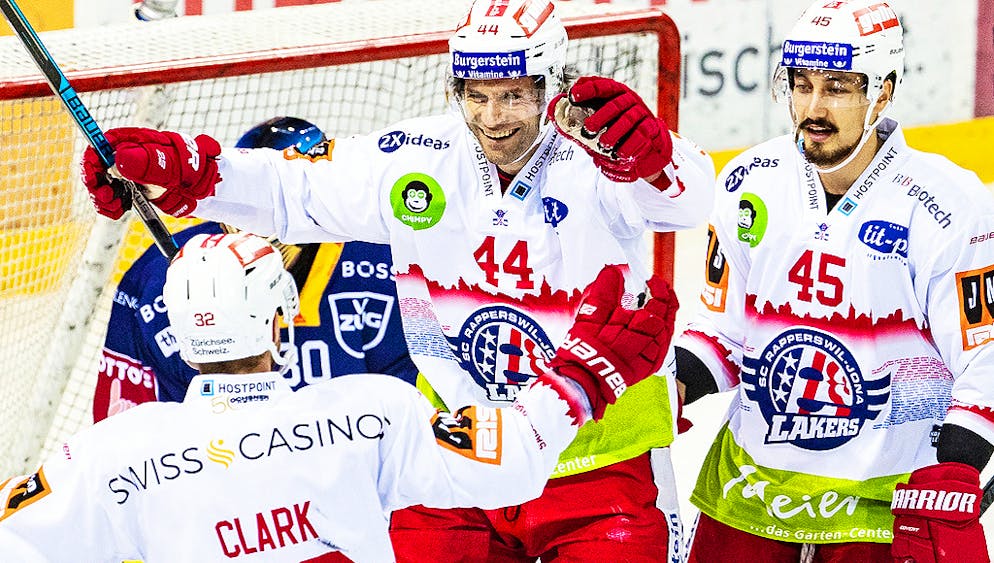 Der Jubel um Rappis Führungstor durch Neuankömmling Juraj Simek.