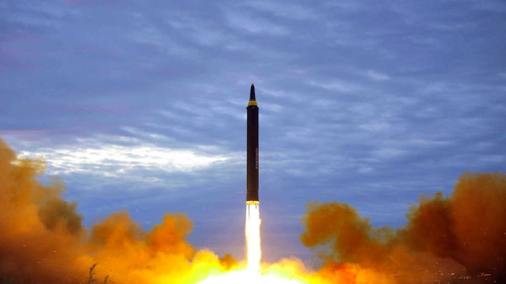 Nordkorea hat am Mittwochmorgen erneut Raketen abgefeuert und testet damit – trotz internationaler Kritik – sein Waffenprogramm munter weiter. (Archivbild)