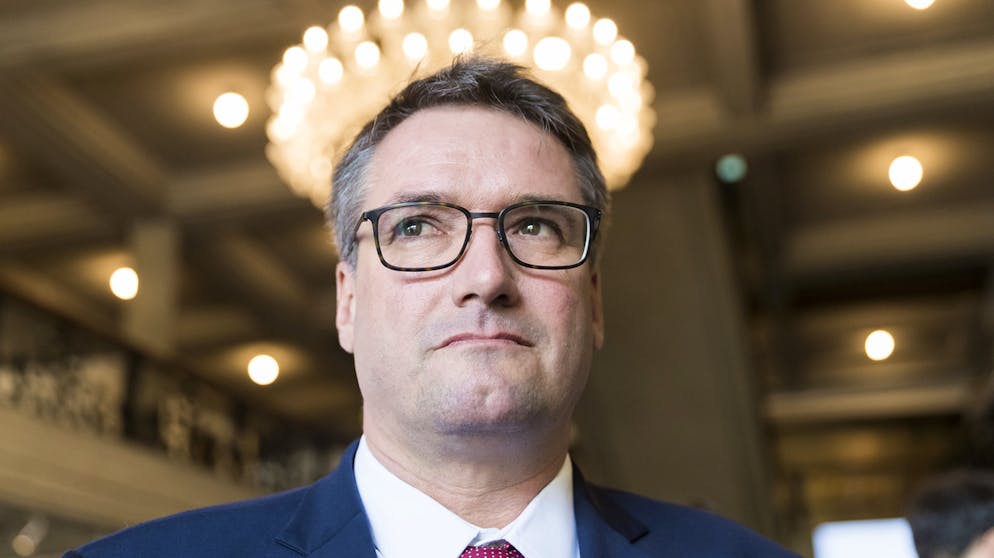 Gewinner und Verlierer der eidgenössischen Wahlen. Christian Levrat muss gleich zwei Niederlagen verkraften: Zum einen büsst seine SP Wähleranteile und damit vier Sitze im Nationalrat ein, zum anderen kann er seinen Ständeratssitz im Kanton Freiburg nicht im ersten Anlauf verteidigen. 