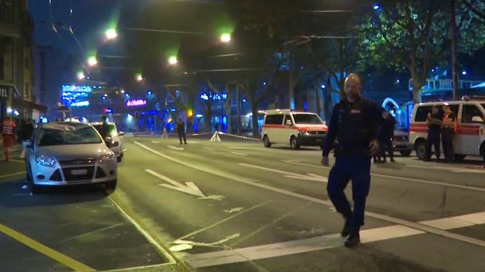 Schwerer Unfall beim Bollwerk in Bern. Infolge der Unfallarbeiten war das Bollwerk für rund drei Stunden komplett gesperrt.