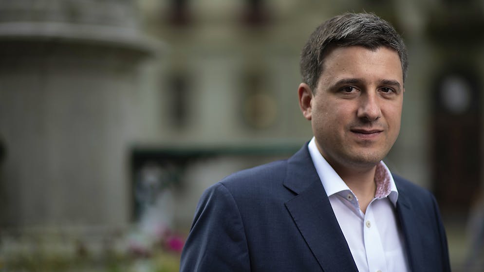 Eine der grossen Überraschungen des Wochenendes: Der Grüne Mathias Zopfi hat den Glarner SVP-Sitz erobert. (KEYSTONE/Gian Ehrenzeller)