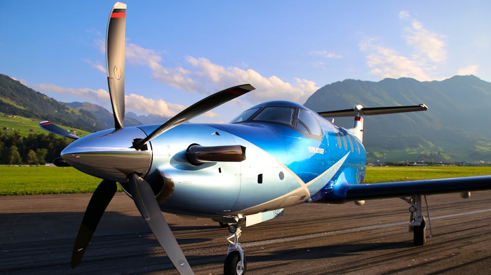 Das ist der neue Pilatus Turbo-Prop PC-12 NGX. Mit dem neuen «Propeller Low Speed»-Modus soll die Geräuschpegel in der Kabine des PC-12 NGX spürbar reduziert werden.