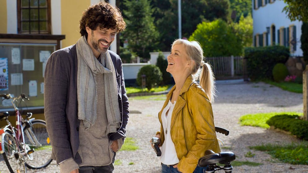 In der Musik liegt die Kraft. Zunächst ist Mirkos Jugendliebe Rosa (Eva Herzig) noch sauer auf ihn. Er hat sie vor Jahren für die Musik verlassen. Können sich die beiden wieder anfreunden?