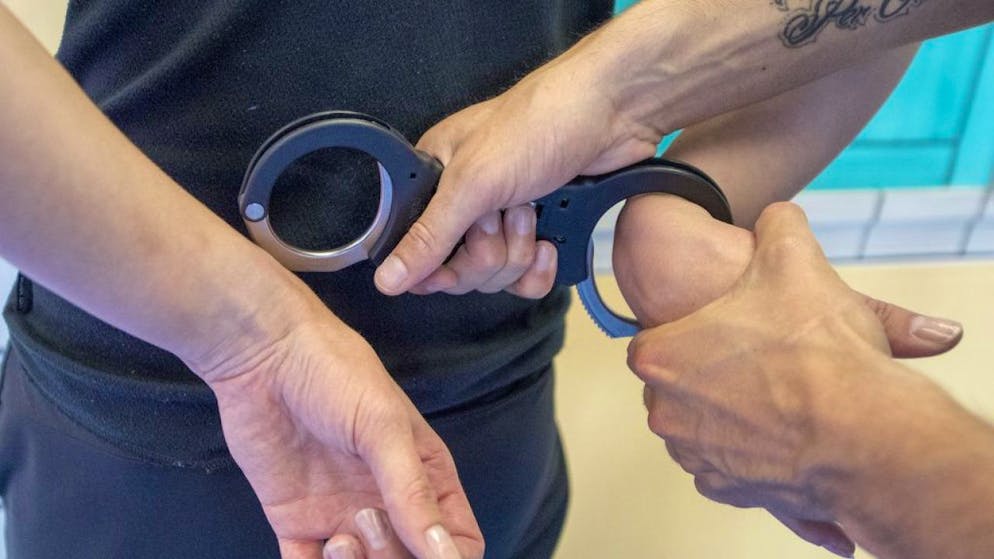 Einwohner aus Ex-Jugoslawien werden in der Schweiz am häufigsten verurteilt. Doch sie sind bei weitem nicht die kriminellste Bevölkerungsgruppe: Gemessen an 1000 Einwohnern werden Südwestafrikaner, Westafrikaner und Nordafrikaner – in dieser Reihenfolge – am häufigsten verknackt. (Symbolbild)