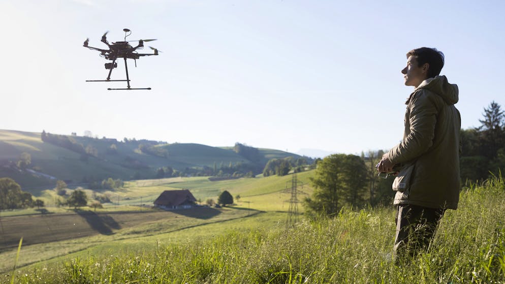 Drohnen-Flugverbot im Alpstein. Immer mehr Privatleute nutzen Drohnen für Aufnahmen aus grossen Höhen. Auch zur Rettung von Wild können Drohnen eingesetzt werden.