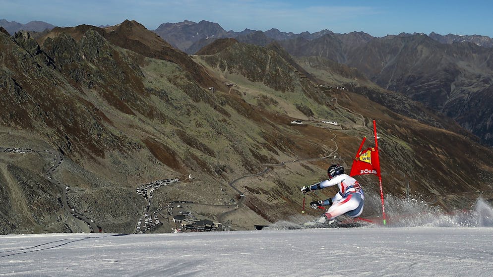 Französischer Doppelsieg in Sölden. Bei sommerhaften Bedingungen fährt Pinturaults Landsmann Mathieu Faivre auf Platz 2