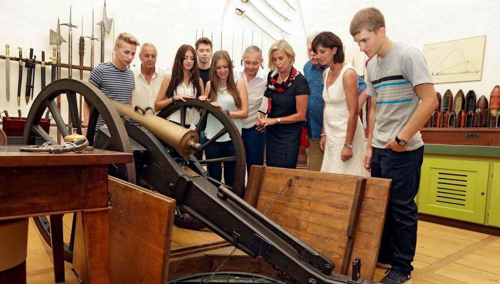 Achtung, hier spukts! Gruselige Orte in der Schweiz. «Galgenfrist» heisst die Stadtführung durch Luzern, die Besucher allerhand dunkle Orte entdecken lässt. Orte, an denen gefoltert, aufgeknüpft oder geköpft wurde.
