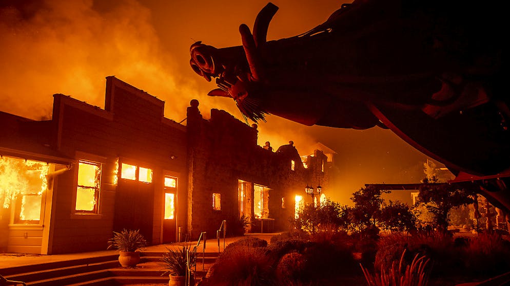 Waldbrände wüten weiterhin in Kalifornien. Waldbrände in Kalifornien: Auch Weingüter sind von den Flammen stark betroffen.