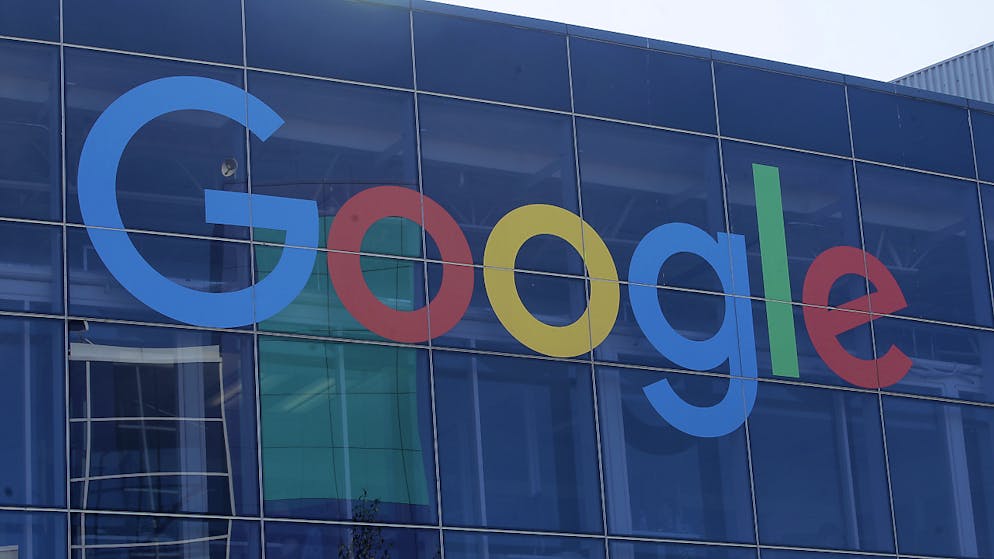 Der Google-Konzern hat im abgelaufenen Geschäftsquartal die Einnahmen mit Werbung erneut stark gesteigert. (Archivbild)