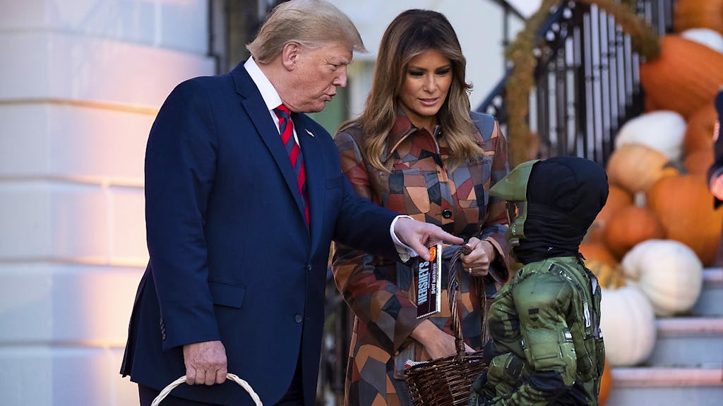 Brauchtum. Trump verteilt Süsses im Weissen Haus