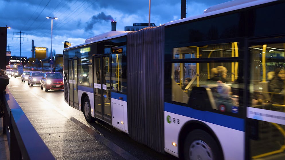 Der Nachtzuschlag soll im ZVV-Nachtnetz gestrichen werden. (Archivbild)