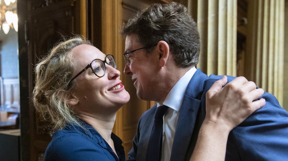 Die spannenden Kämpfe bei den eidgenössischen Wahlen. Nach der Herbstsession ist vor den Wahlen – Aline Trede (GP/BE) verabschiedet sich von Albert Rösti (SVP/BE). Beide treten am 20. Oktober zur Wiederwahl an. Wie auch 4'643 Personen weitere Personen.