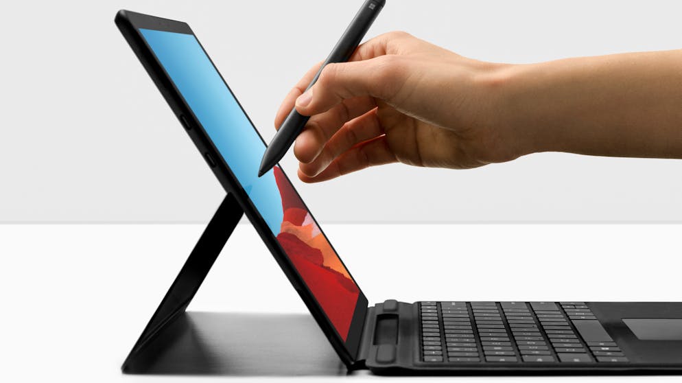 Das Surface Pro X ist ab November erhältlich.