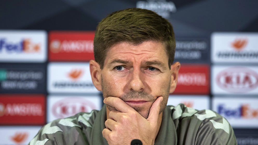 Fassnachts «Glückshormone» vor den Fans. Die Liverpooler Legende Steven Gerrard erlebte mit den Glasgow Rangers in Bern keinen erfeulichen Abend