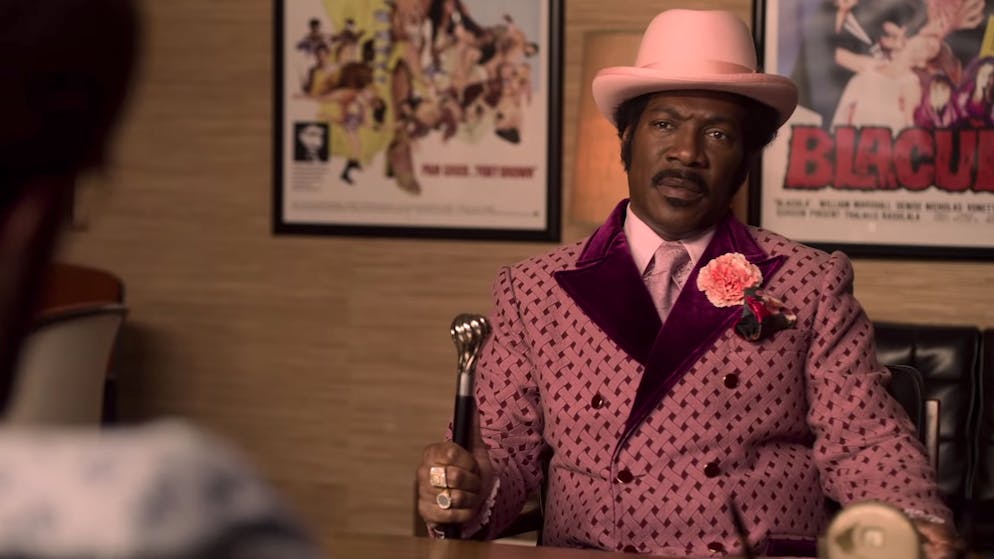 «Dolemite Is My Name». Eddie Murphy ist zurück in seinem Element: In der Komödie «Dolemite Is My Name» mimt er Rudy Ray Moore, der die Figur Dolemite, den Zuhälter, erfindet. Der Blaxploitationfilm beruht auf einer wahren Geschichte.