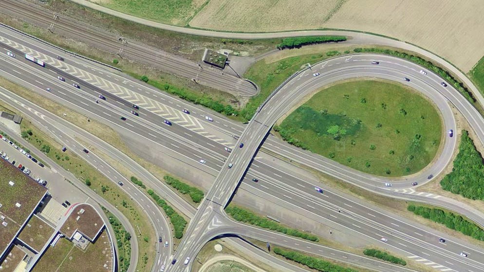 Auf der Autobahn A1 bei Kirchberg werden bis Mitte Oktober Bauarbeiten durchgeführt. Dies führt zeitweise zu Verkehrseinschränkungen.