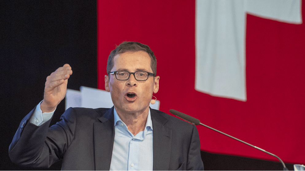 Die spannenden Kämpfe bei den eidgenössischen Wahlen. Bleiben wir noch kurz im Kanton Zürich: 178'090 Stimmen – noch nie hat ein Schweizer Parlamentarier so viele Stimmen bekommen wie Nationalrat und «Weltwoche»-Chefredaktor Roger Köppel 2015. Nun startet er von Listenplatz 1 aus – und versucht parallel den Sturm aufs Stöckli.