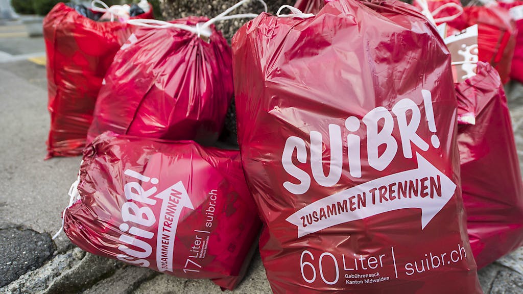 Gebühren. Strassenverkehrsämter sahnen bei Gebühren ab