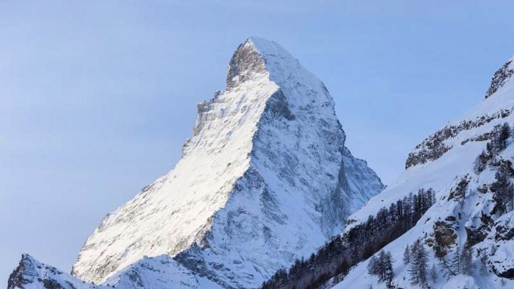 Klimawandel und seine Folgen. Patient Berg: Matterhorn und Mont Blanc kränkeln