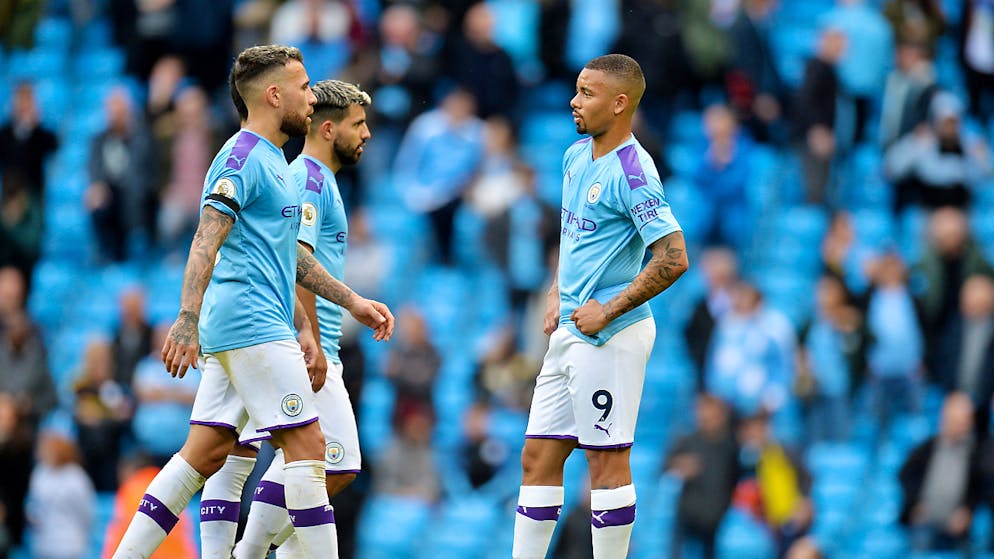 Enttäuschte Gesichter: Manchester City verliert den Anschluss an Leader Liverpool.