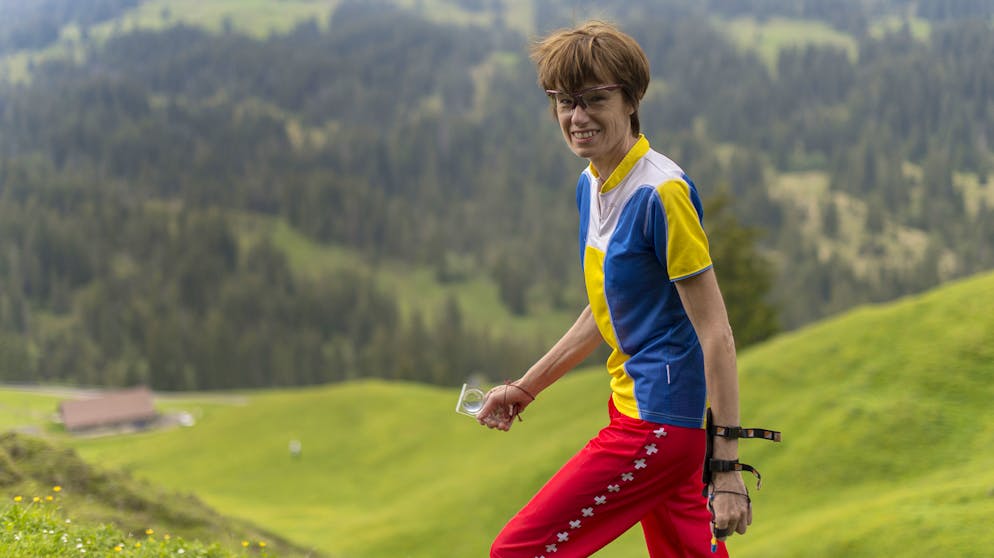 Die spannenden Kämpfe bei den eidgenössischen Wahlen. Apropos Aargau: Bekannte Vertreter wie Corina Eichenberger (FDP), Sylvia Flückiger-Bäni (SVP) und Ulrich Giezendanner (SVP) treten nicht mehr an. Erneut ins Rennen steigen dagegen Schwergewichte wie Ruth Humbel (CVP, im Bild an einem Orientierungslauf) oder Cédric Wermuth (SP). Letzterer will zudem ins Stöckli.