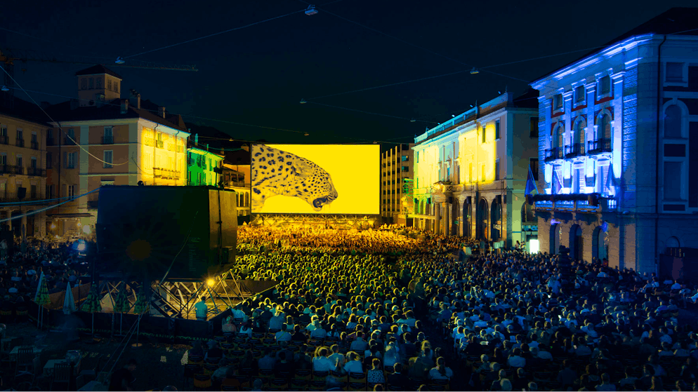 Die Piazza Grande des Locarno Film Festivals. «LocarnoBlue» gewährt Backstage-Einblicke.