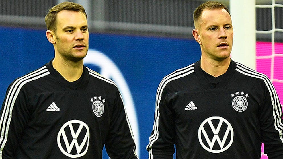 Marc-André ter Stegen (rechts) erhält im Testspiel gegen Argentinien den Vorzug.