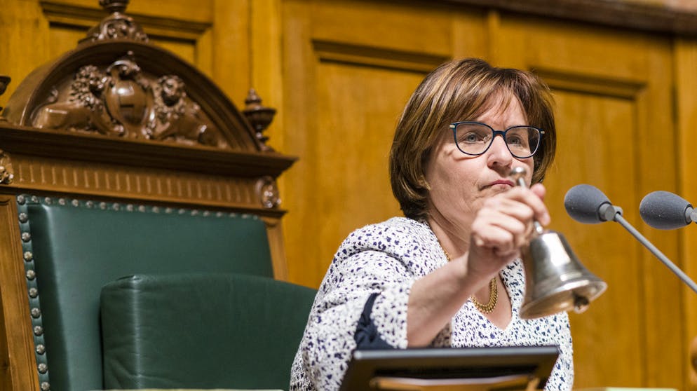 Die spannenden Kämpfe bei den eidgenössischen Wahlen. Die höchste Schweizerin ist dieses Jahr mit Nationalratspräsidentin Marina Carobbio (SP) eine Tessinerin. Sie tritt mit einer Doppelkandidatur für National- und Ständerat an. Und: Historisch ist im Südkanton die Listenverbindung von FDP und CVP.