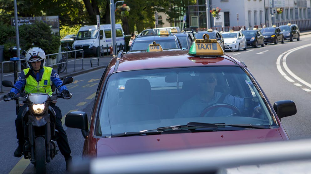 Taxifahrer protestieren 2016 in Genf gegen die Konkurrenz durch Uber.