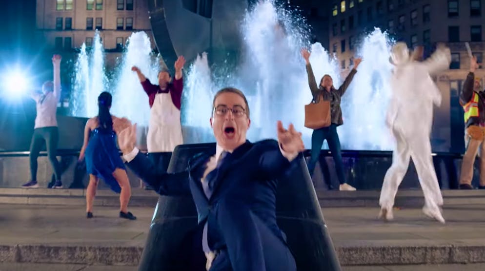 Das Show-Finale à la New York: «Last Week Tonight» lässt gross die Puppen tanzen.