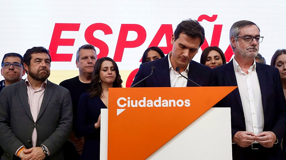 Albert Rivera getta la spugna. Il suo partito ha subito una batosta elettorale.