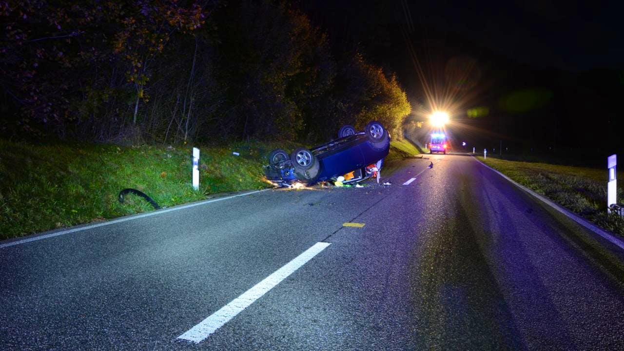 Verkehrsunfall: Alkoholisierter Autofahrer Baut In Läufelfingen BL ...